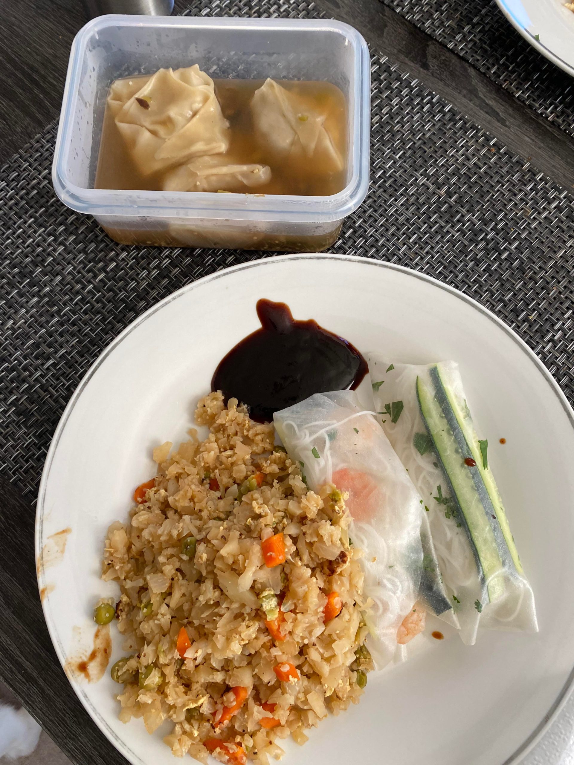 Needed To Whip Something Together For Lunch Today 330 Calories For Costco Wontons Cauliflower Rice And Pea Stir Fry Dining And Cooking