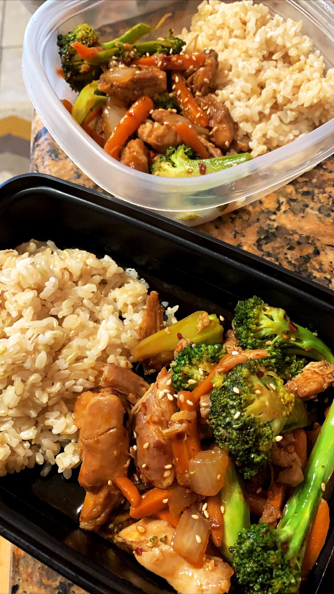 Chicken veggie stir fry with brown rice - Dining and Cooking