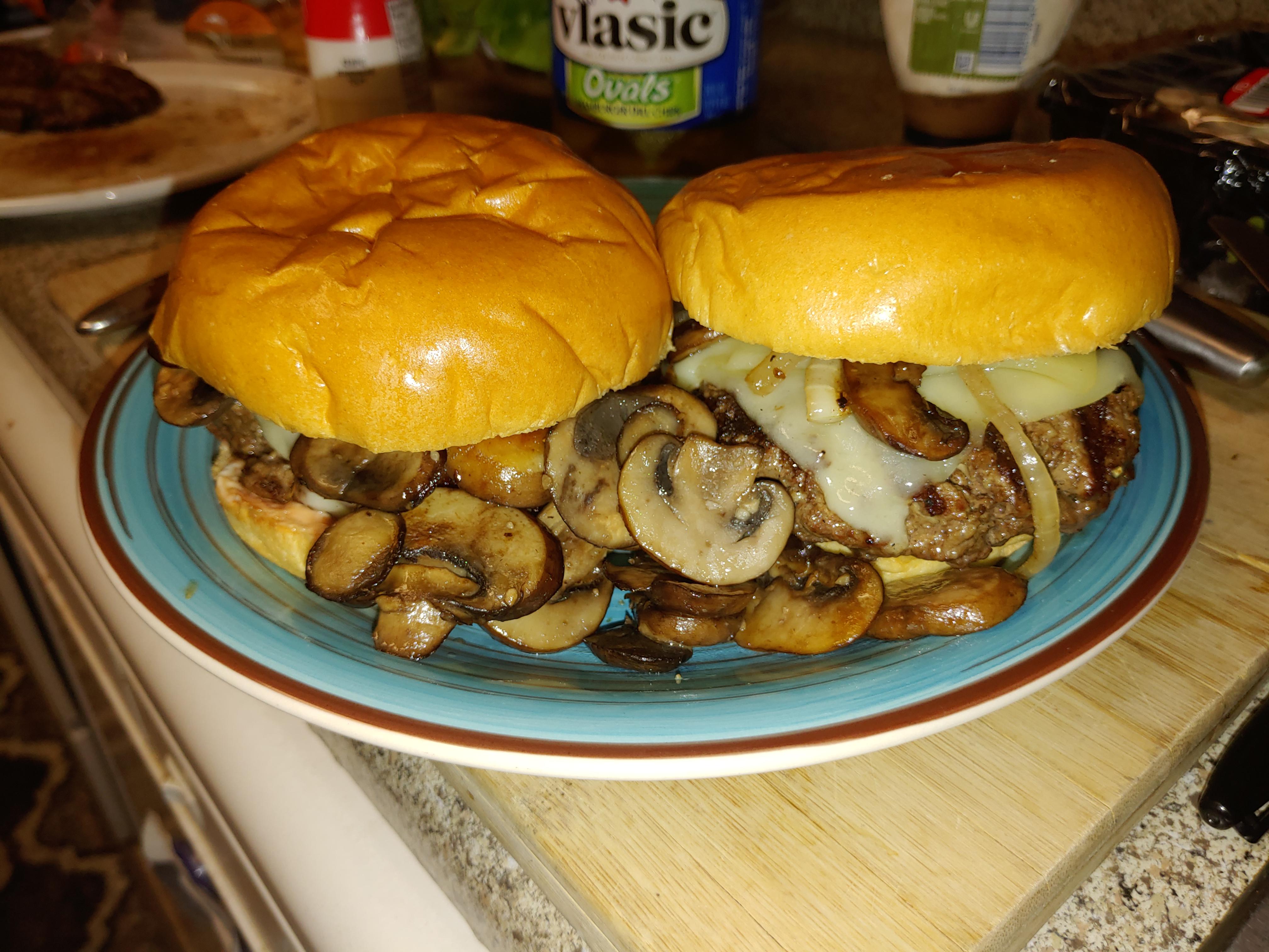 Twins Mushroom And Swiss On Brioche Buns Dining An