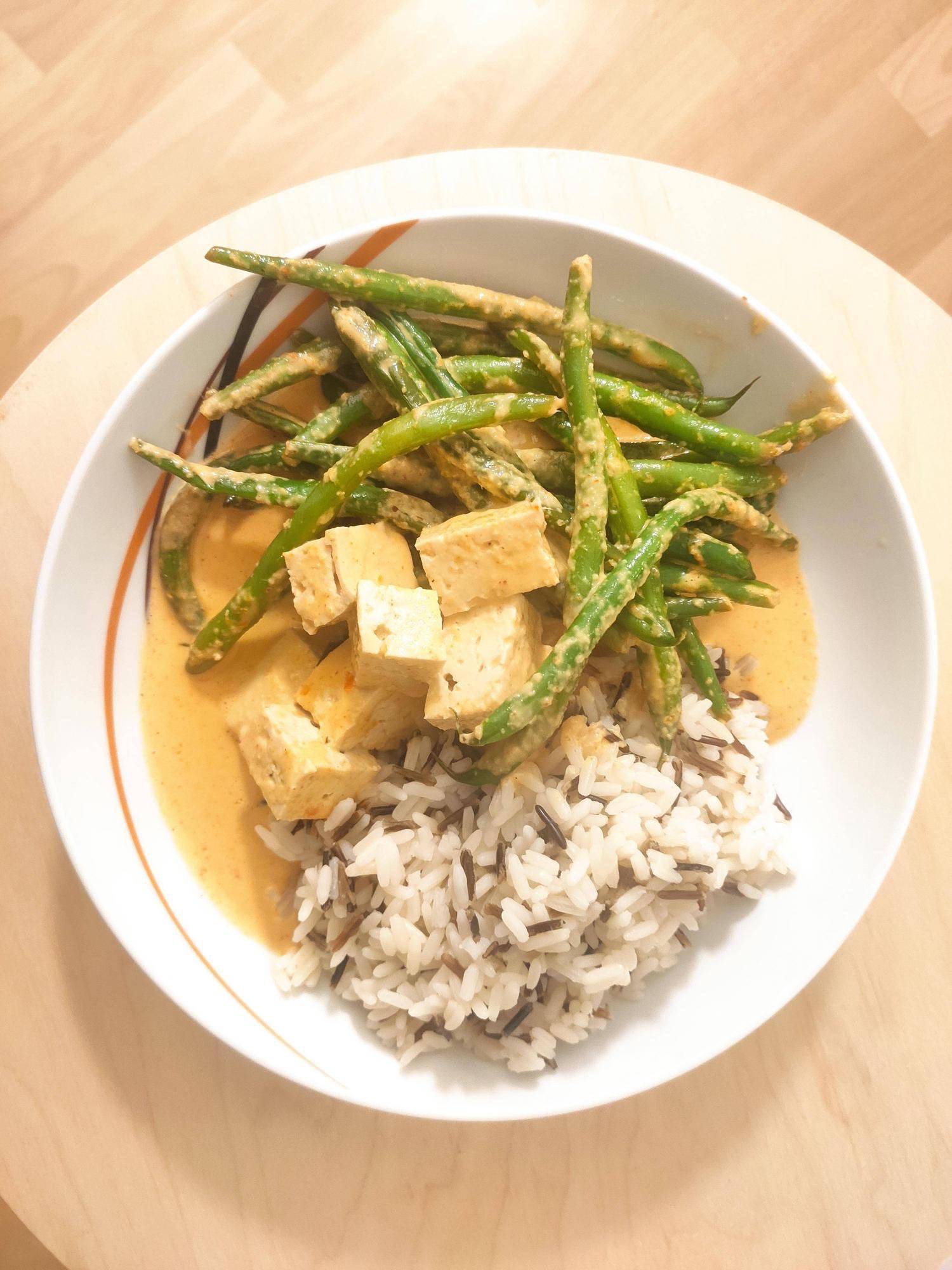 Tofu and green beans Thai red curry with wild rice Dining and Cooking