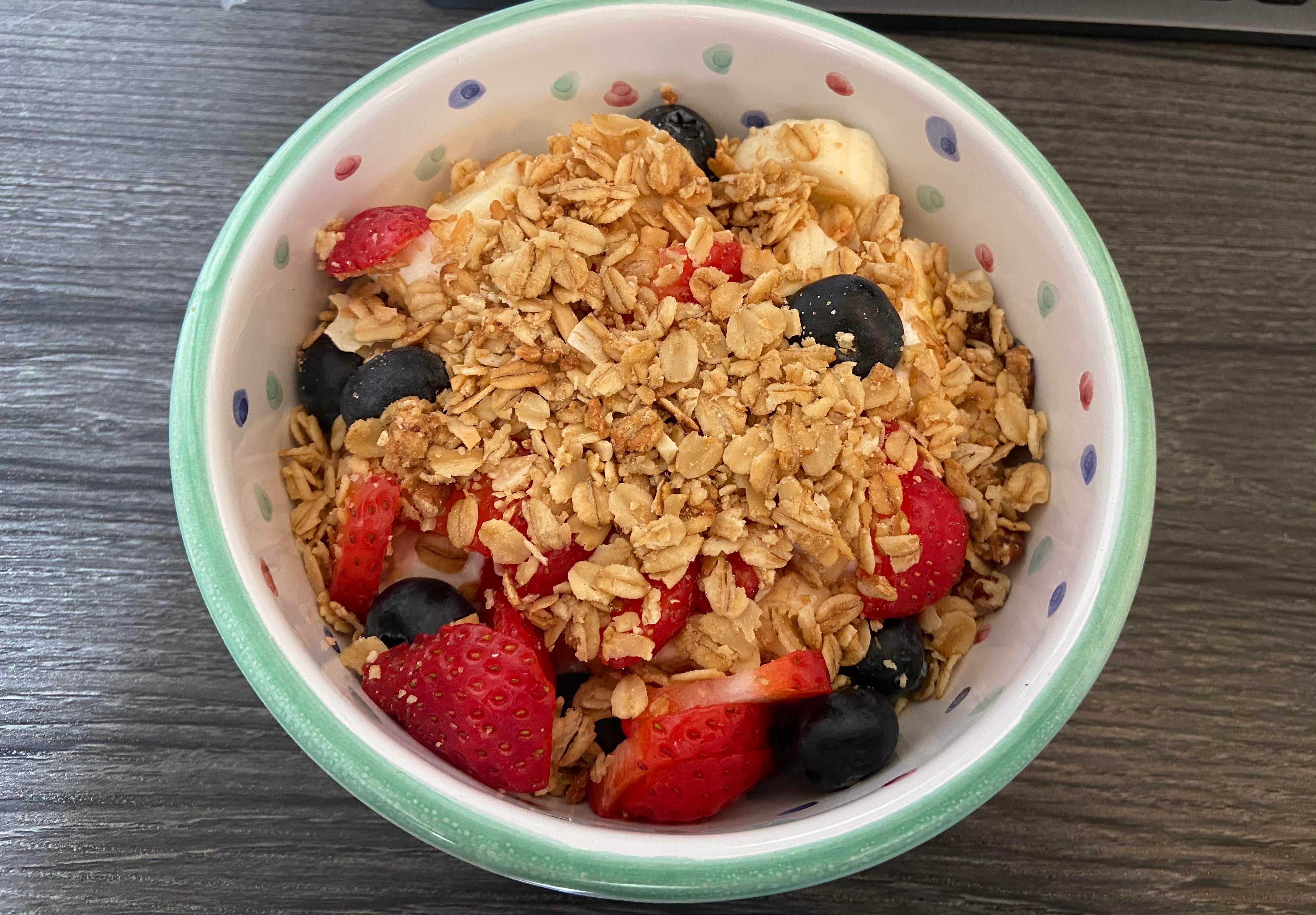 Yogurt Parfait Blueberries Strawberries 12 Banana Granola Nonfat