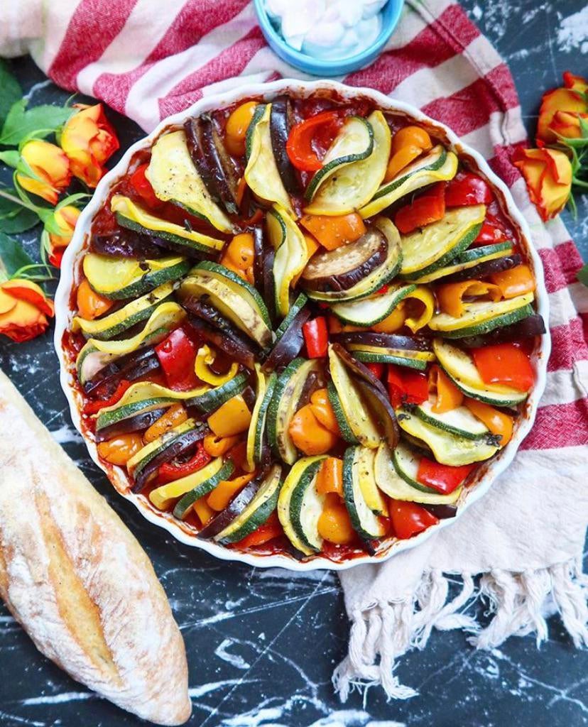 🇫🇷Vegan Ratatouille with Homemade Baguette 🥖 Recipe in comments ...