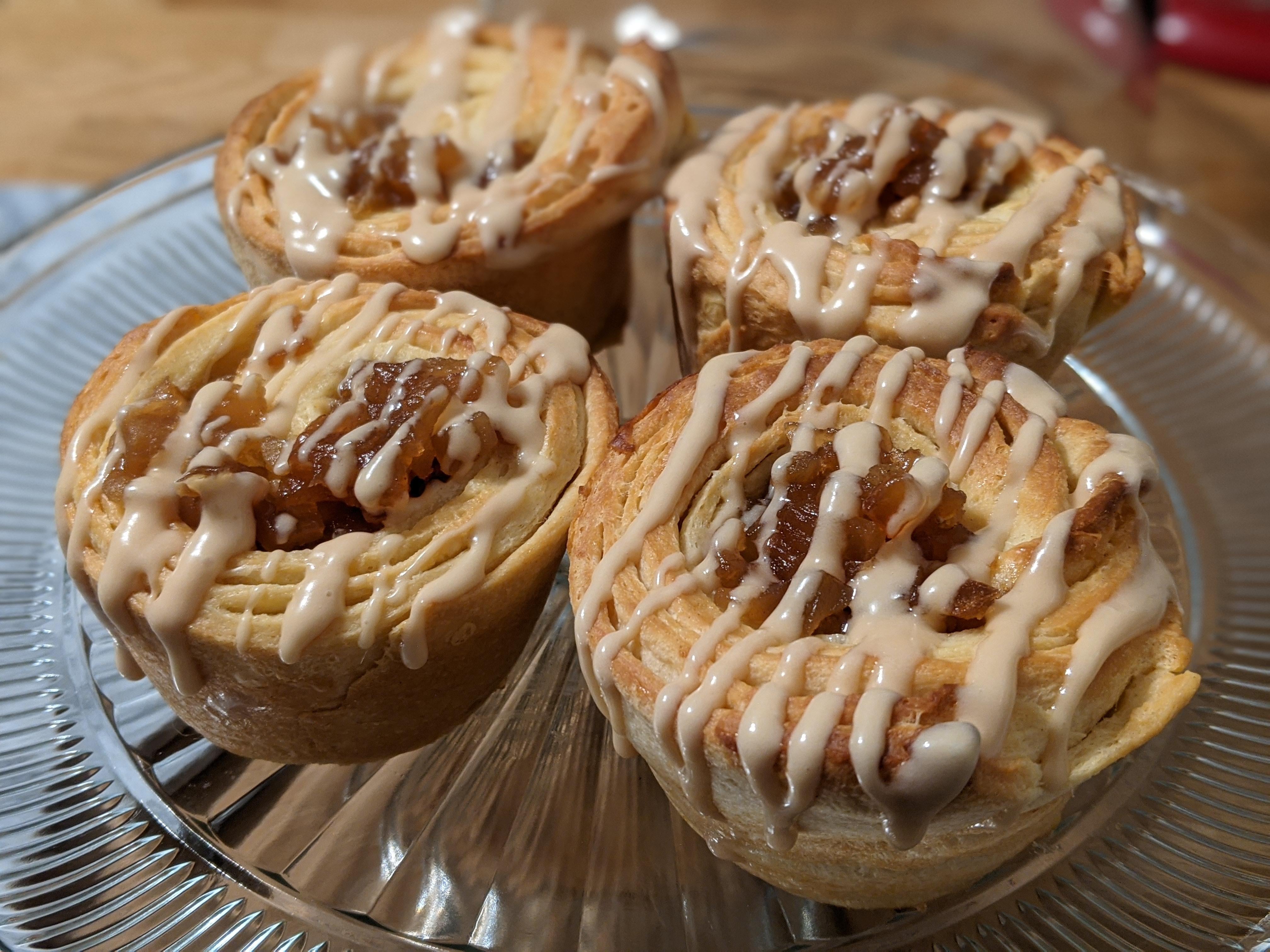 I Made Apple Filled Laminated Brioche Buns With An Apple