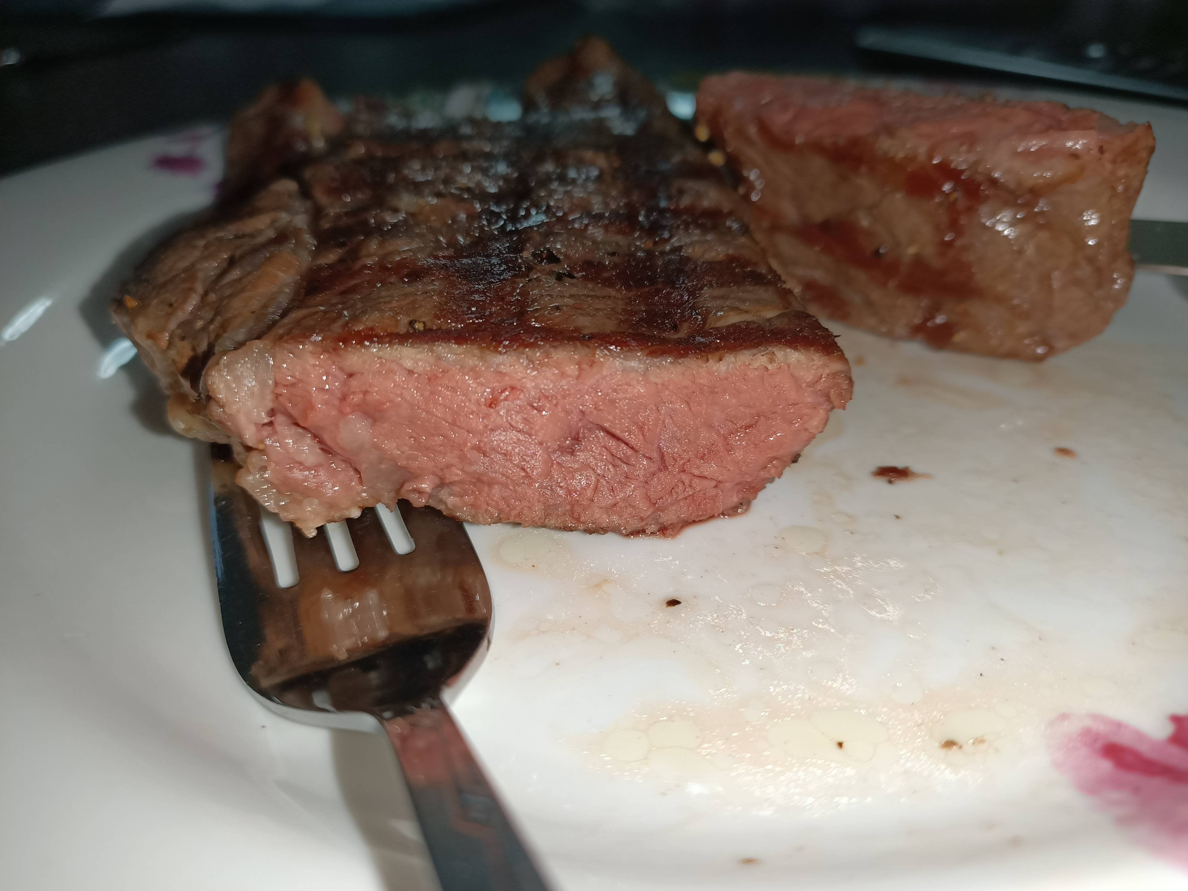 Second attempt was a chuck steak cooked at 54°C for about 4 hours and then seared on a weber ...