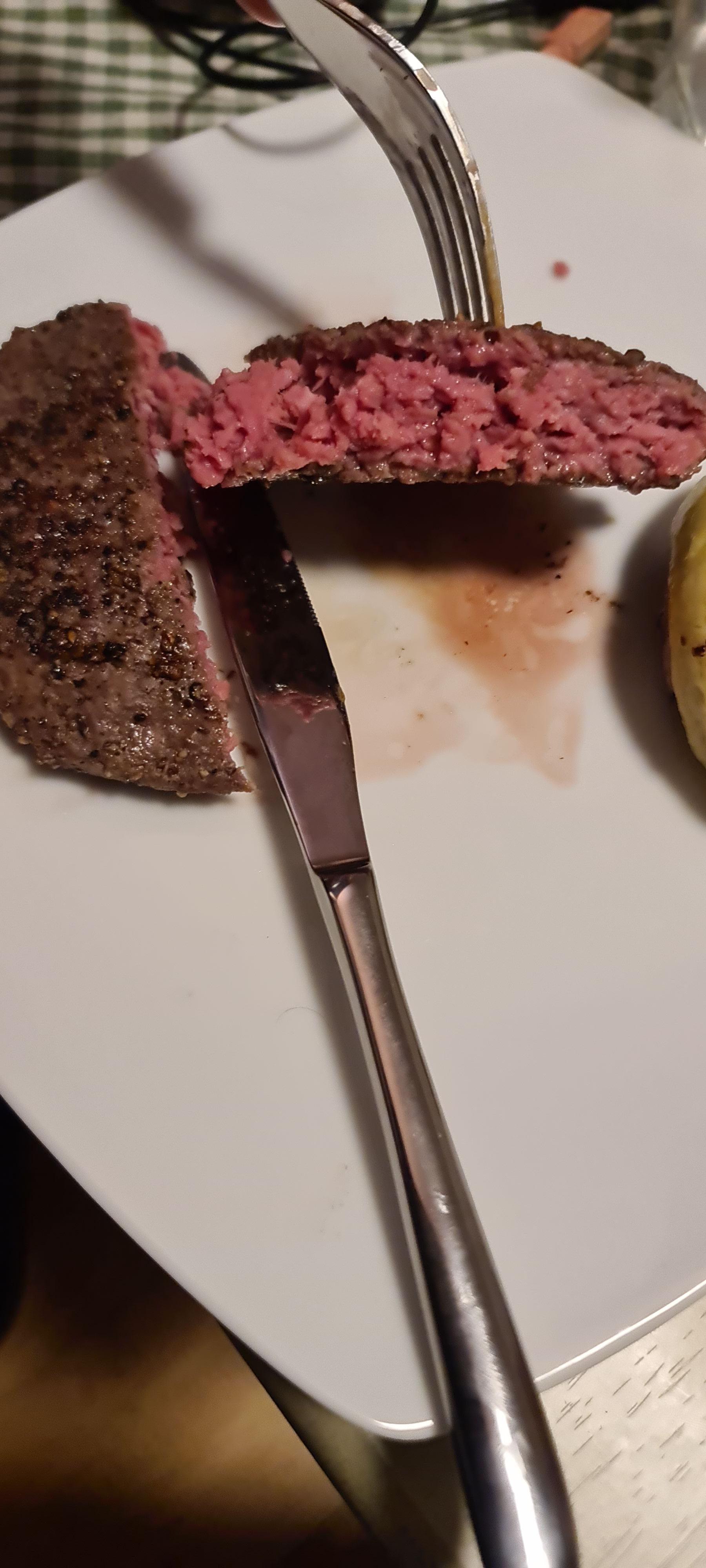 Sous Vide Dry Aged Burger For 30 Minutes Plus Another Minutes Of Rest Dining And Cooking