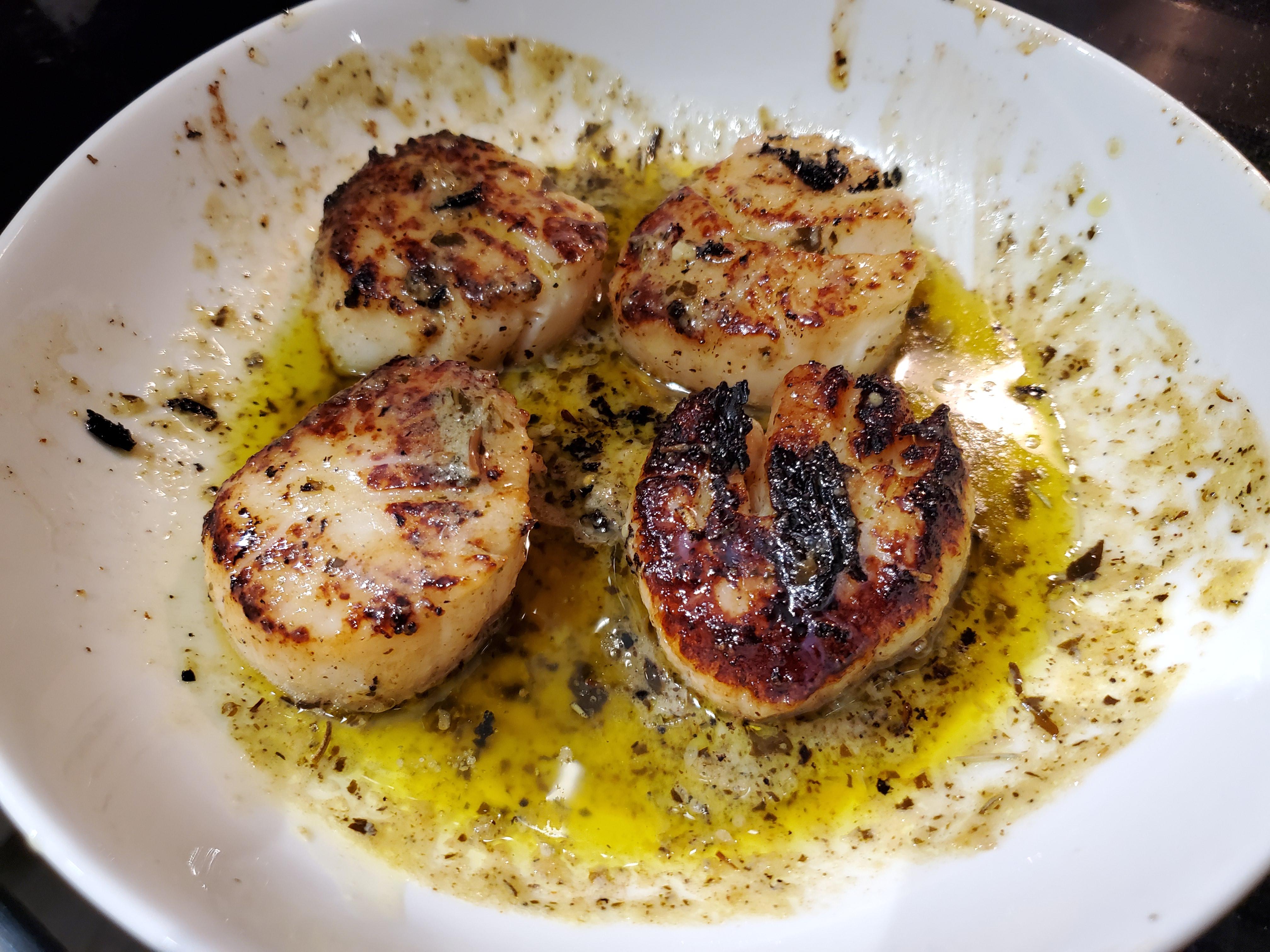 Dry U10 Scallops With Thai Basil Butter Avacado Oil Black Pepper Garlic Rosemary Fresh Lime Lemon Juice Dining And Cooking