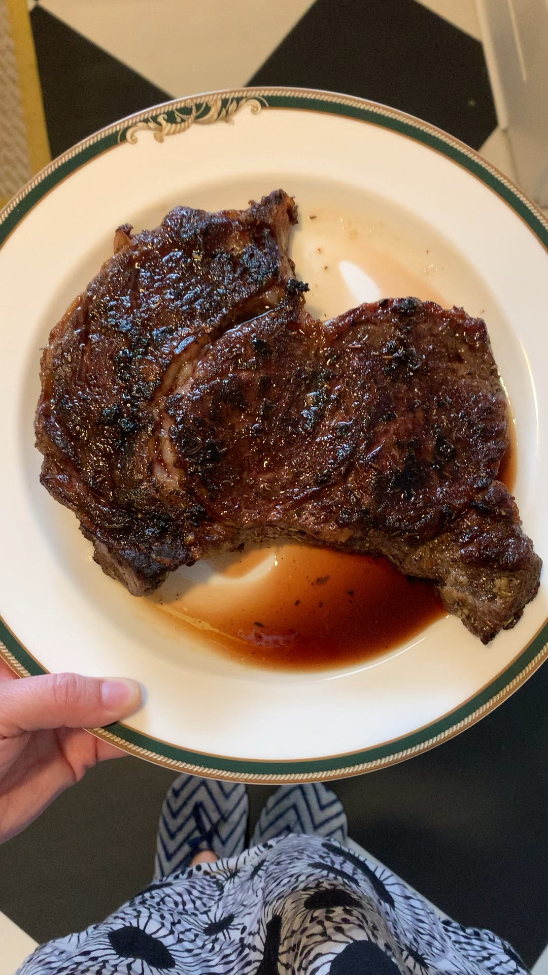 I Cooked Pan Seared In Cast Iron Ribeye Steak Mr Belated Birthday Steak Dining And Cooking 