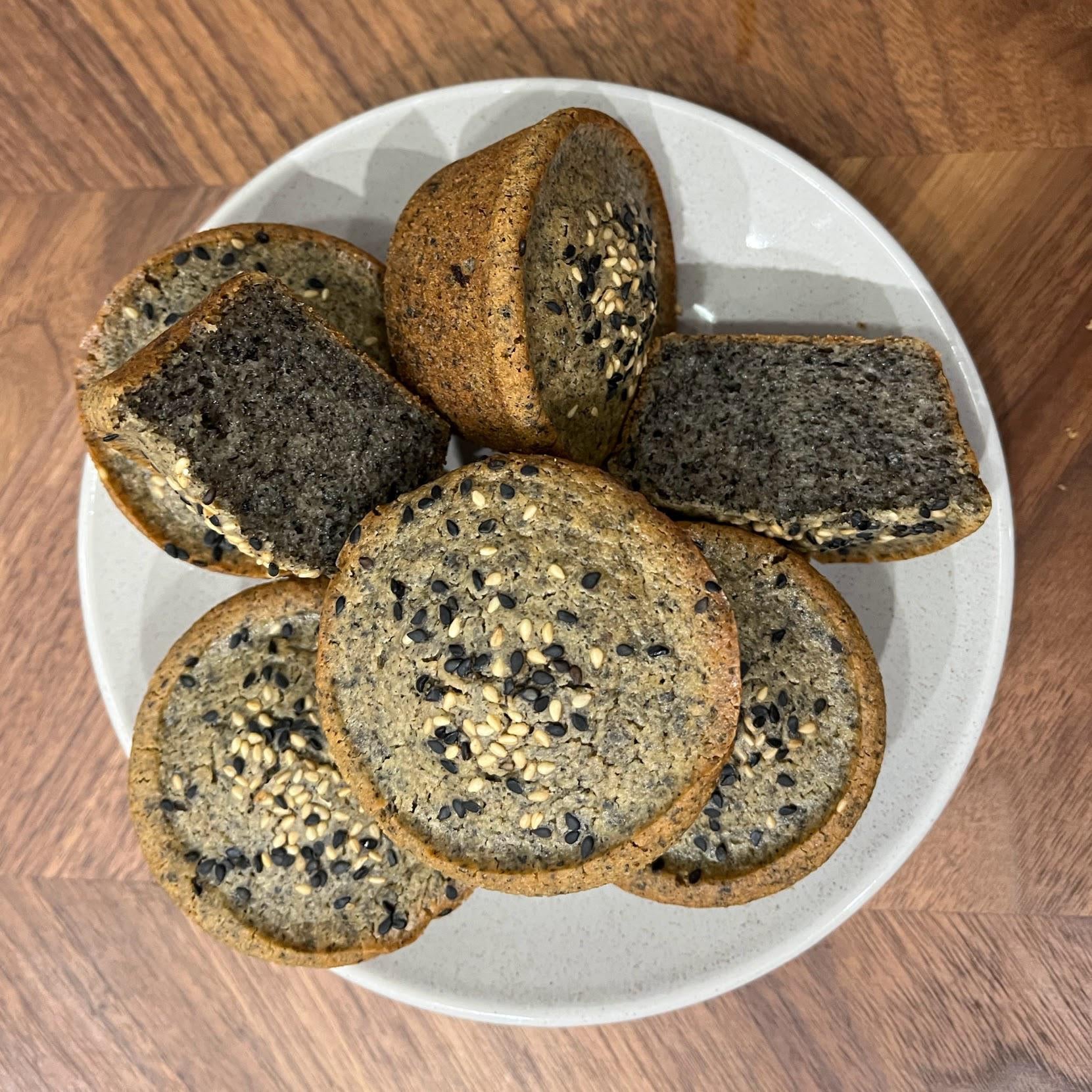 I Made Black Sesame Mochi Muffins! Dining and Cooking