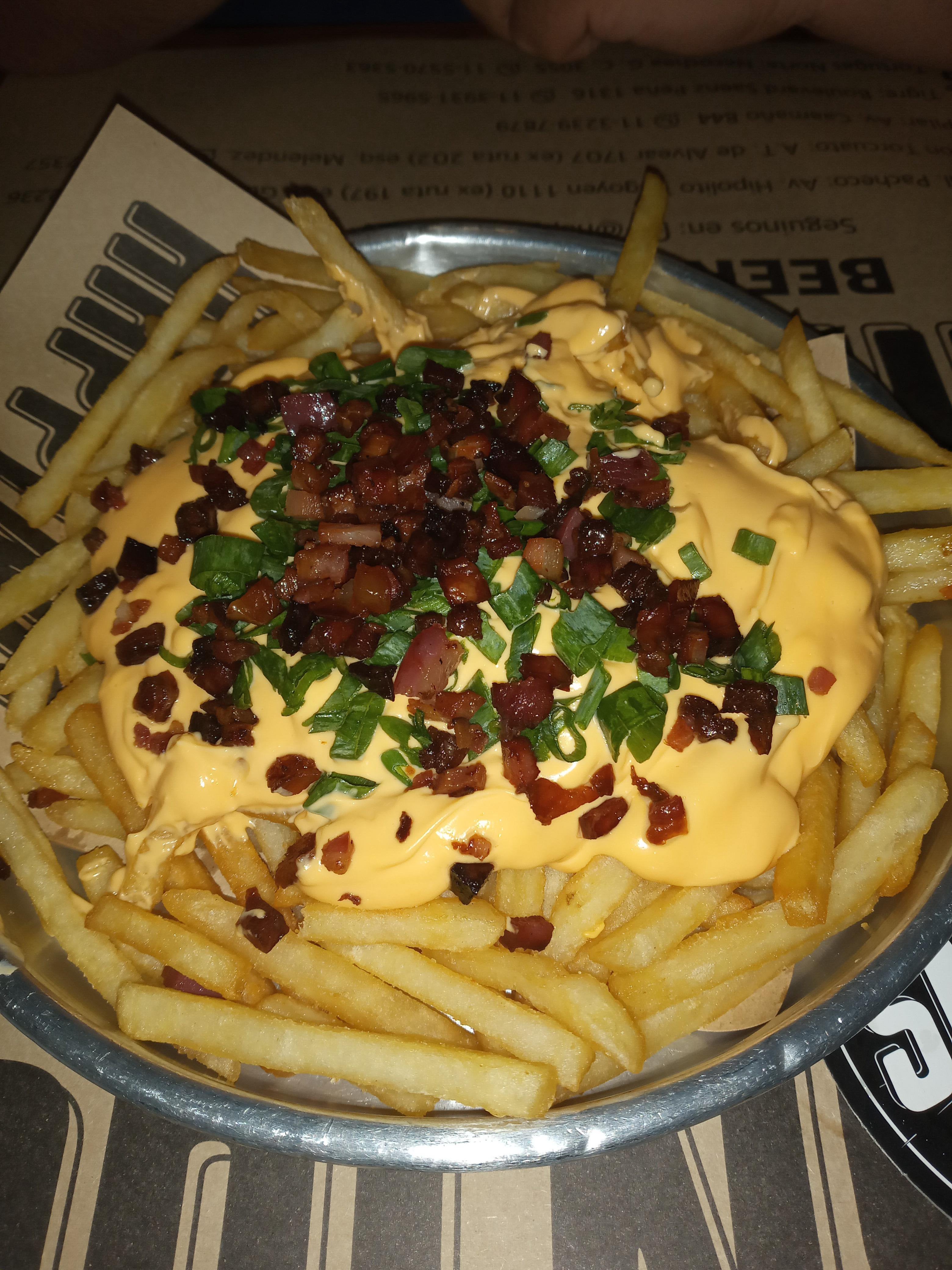 Fries with cheddar, bacon and green onion [OC] - Dining and Cooking