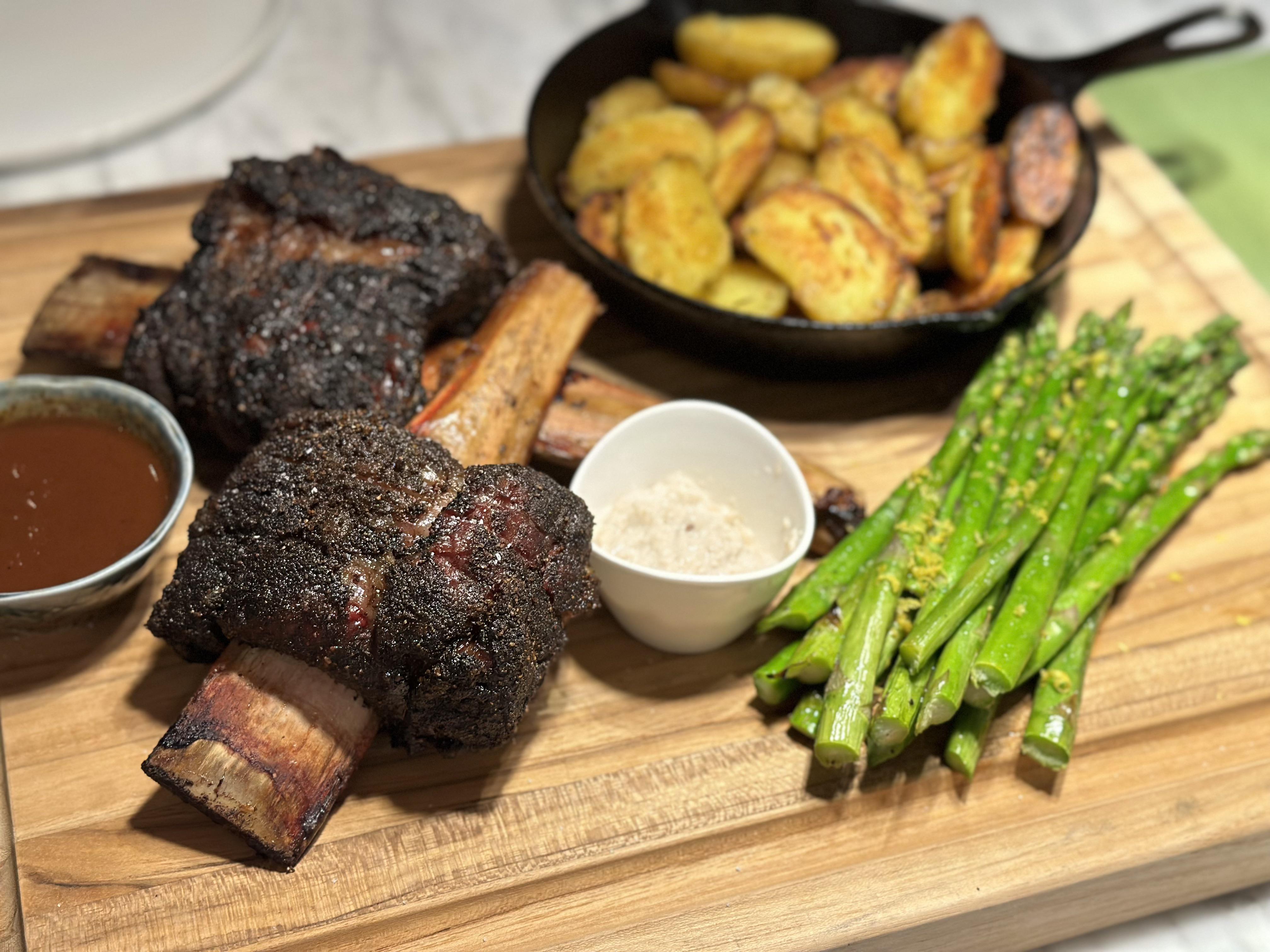 smoked-chuck-short-rib-dining-and-cooking