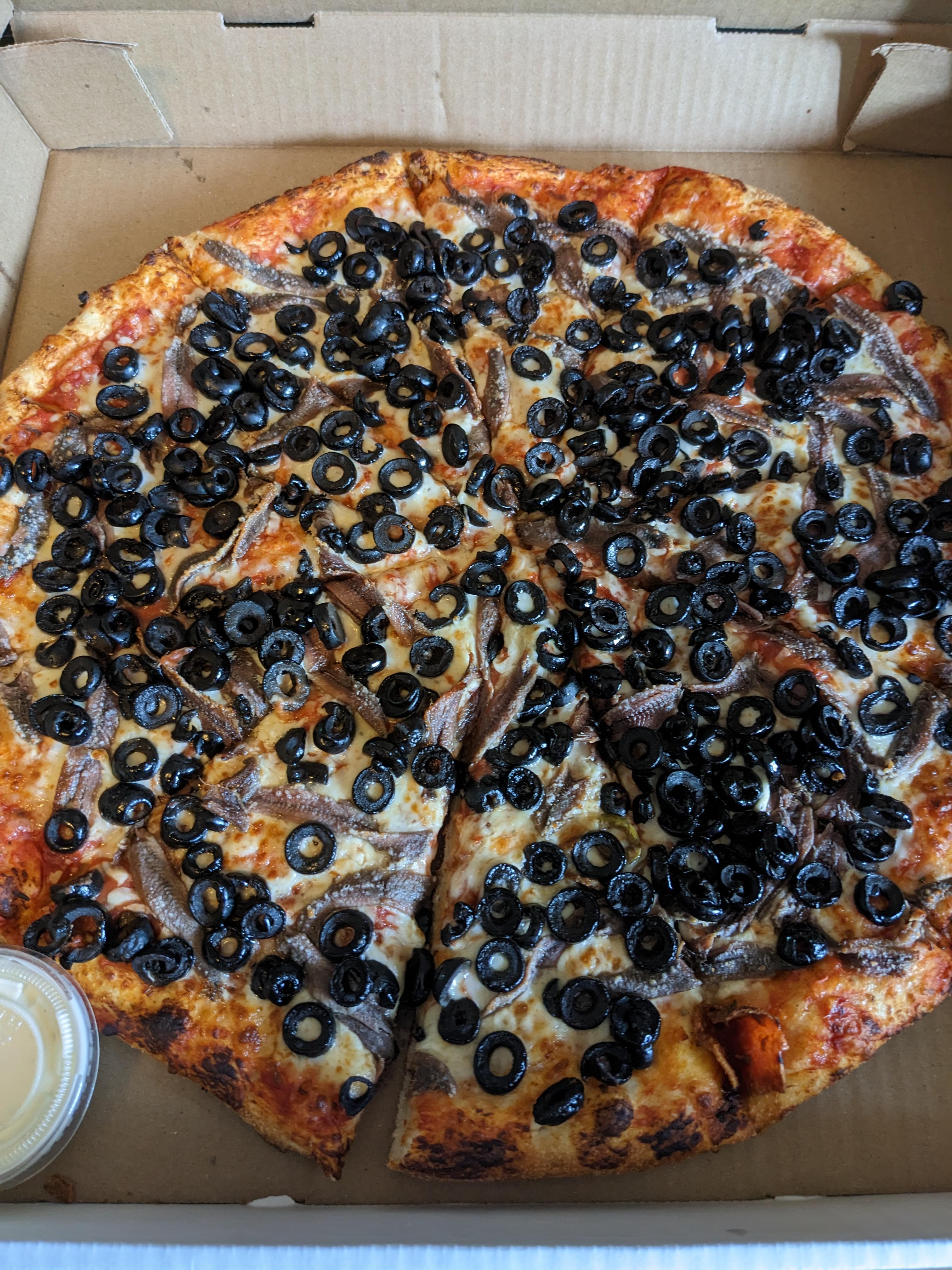 [I ate] Pizza anchovies and black olives Dining and Cooking