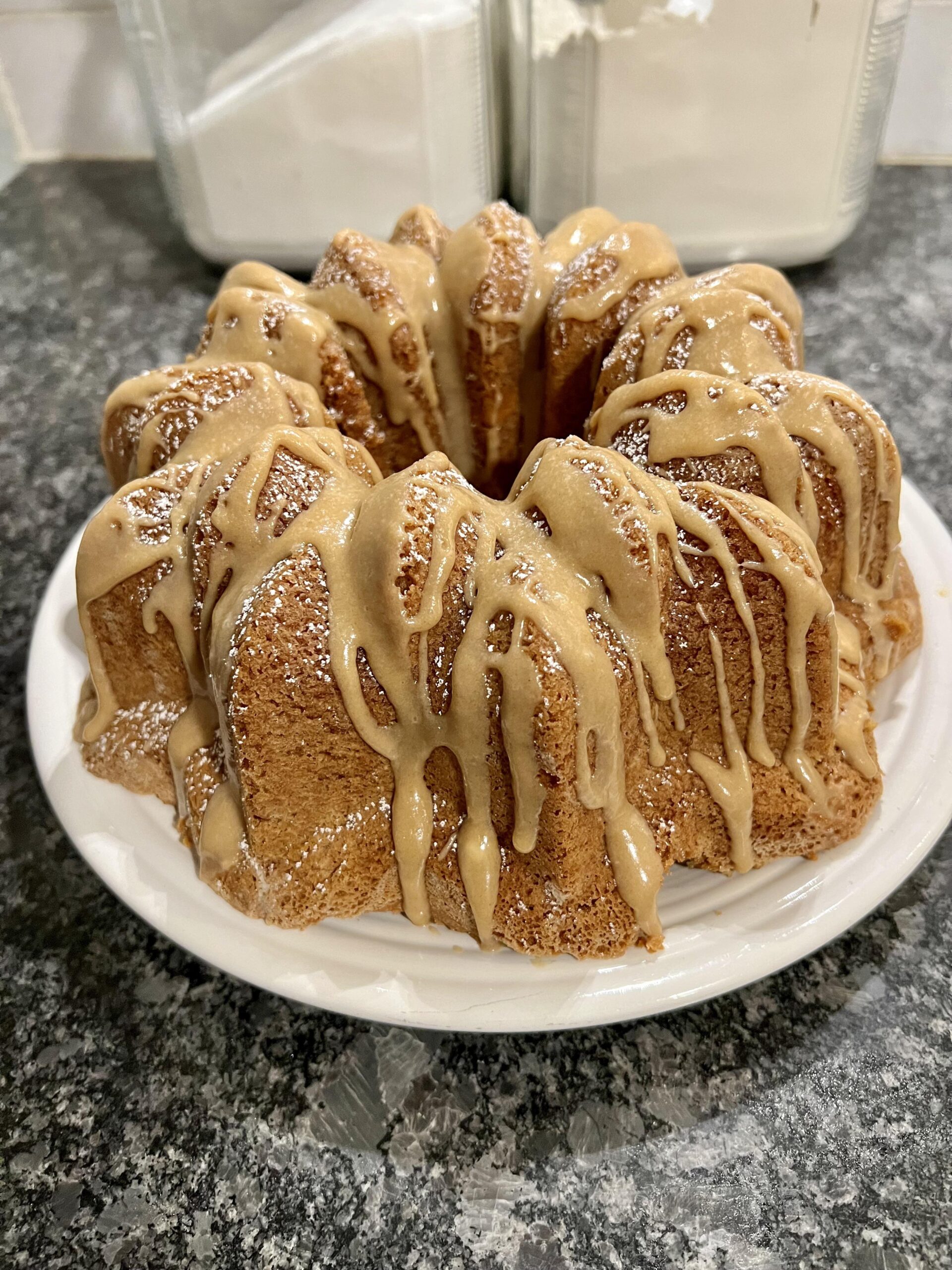 my-first-unbroken-not-stuck-fancy-bundt-cake-dining-and-cooking