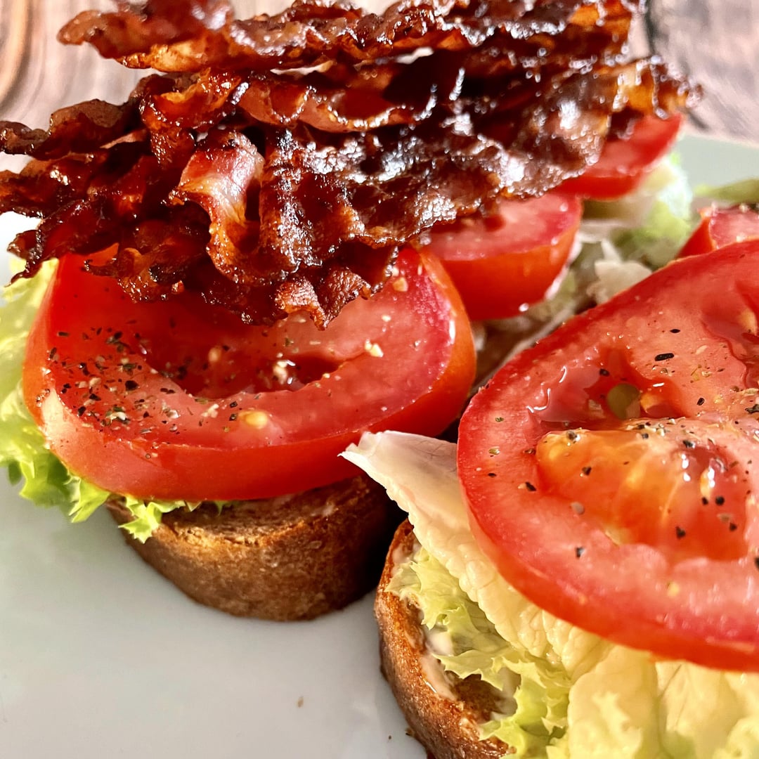 BLT on wheat/rye bread - Dining and Cooking