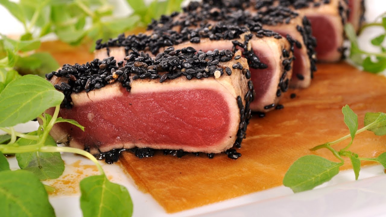 Beginners guide to Seared Tuna made in a Cast Iron Skilled Hot or