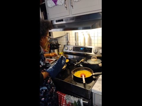 Grits sausage gravy and biscuits bacon and eggs #cookingwithdee ...