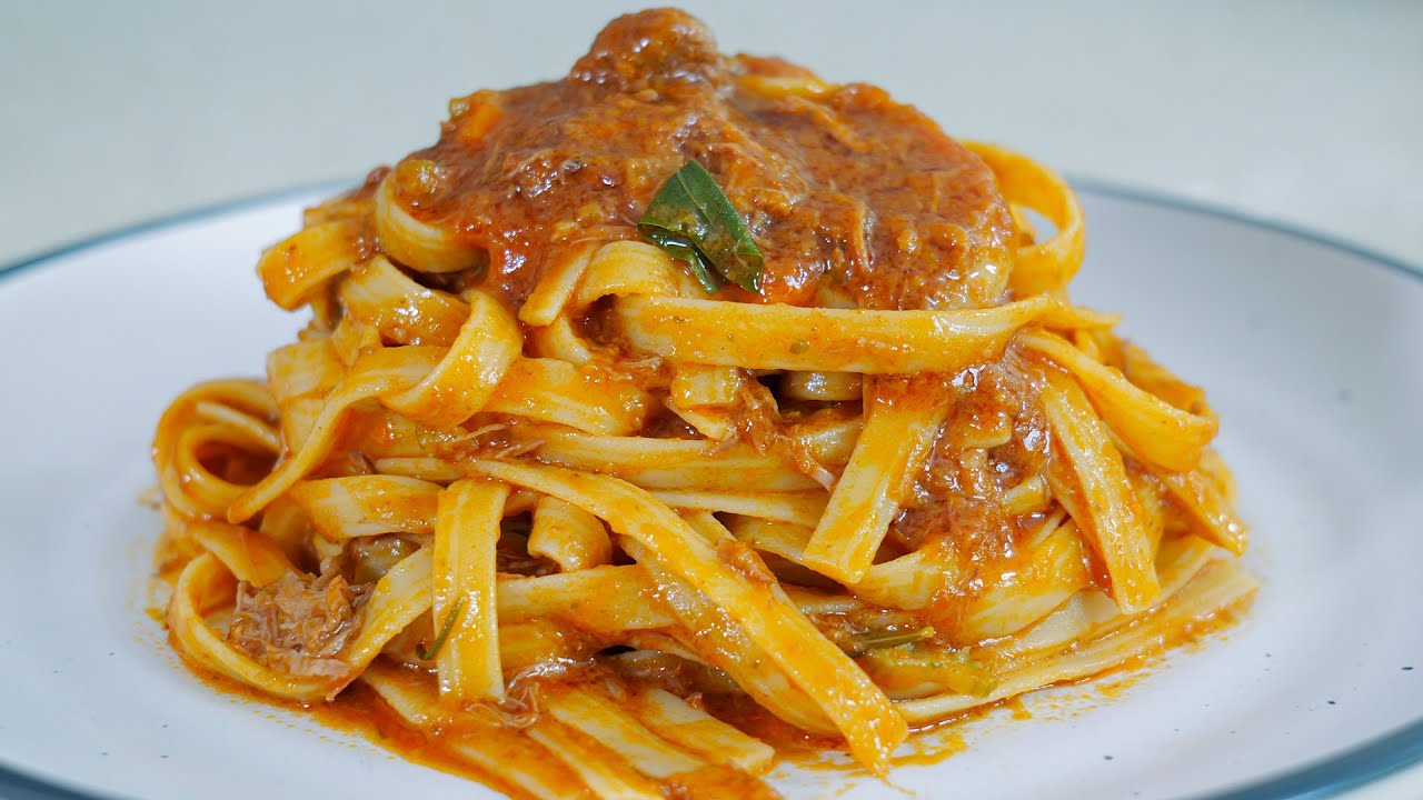 This Slow Cooked Beef Ragu Pasta Recipe Is Better Then Nonna Bolognese