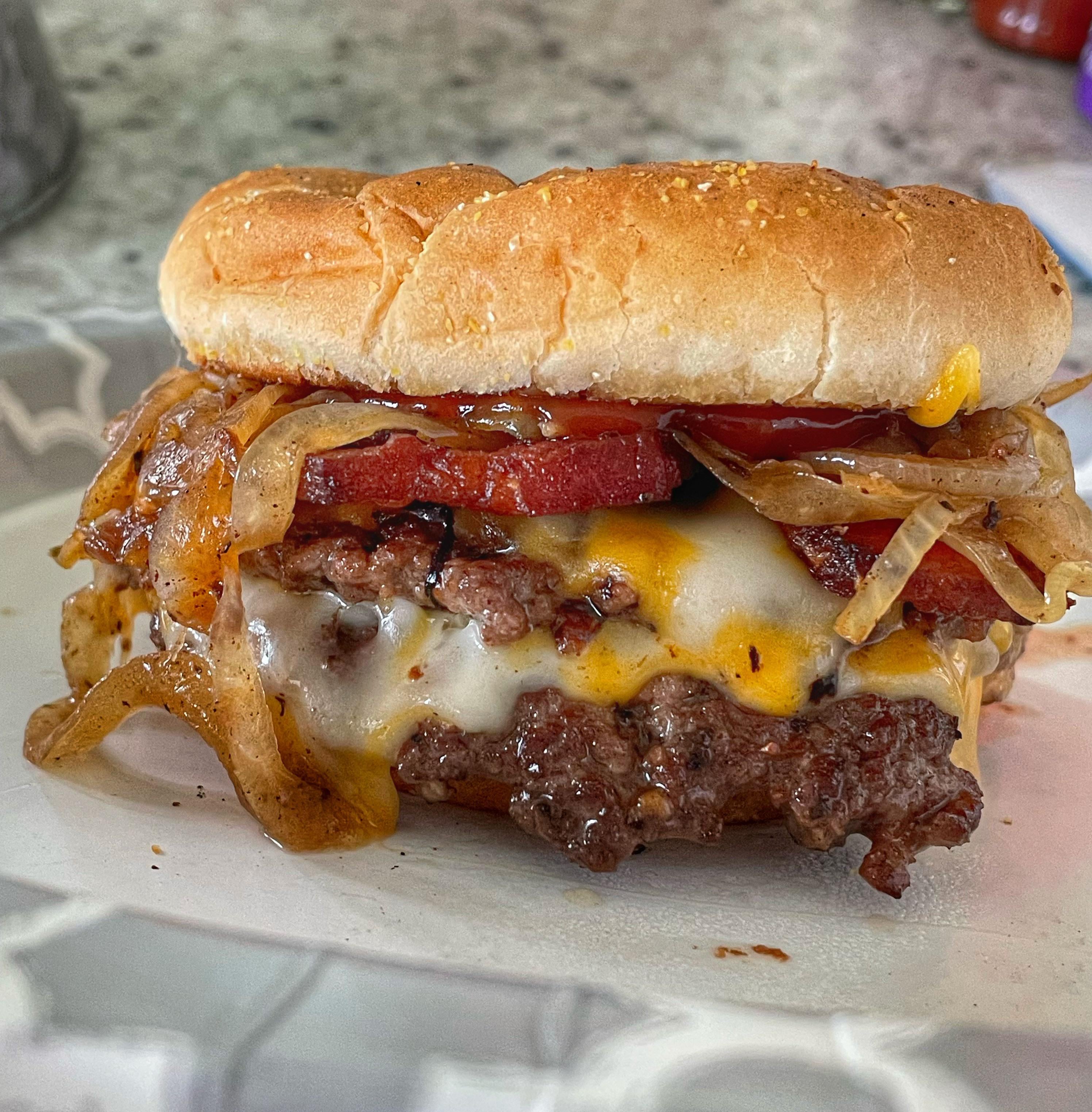 [homemade] Bacon Cheeseburger - Dining and Cooking