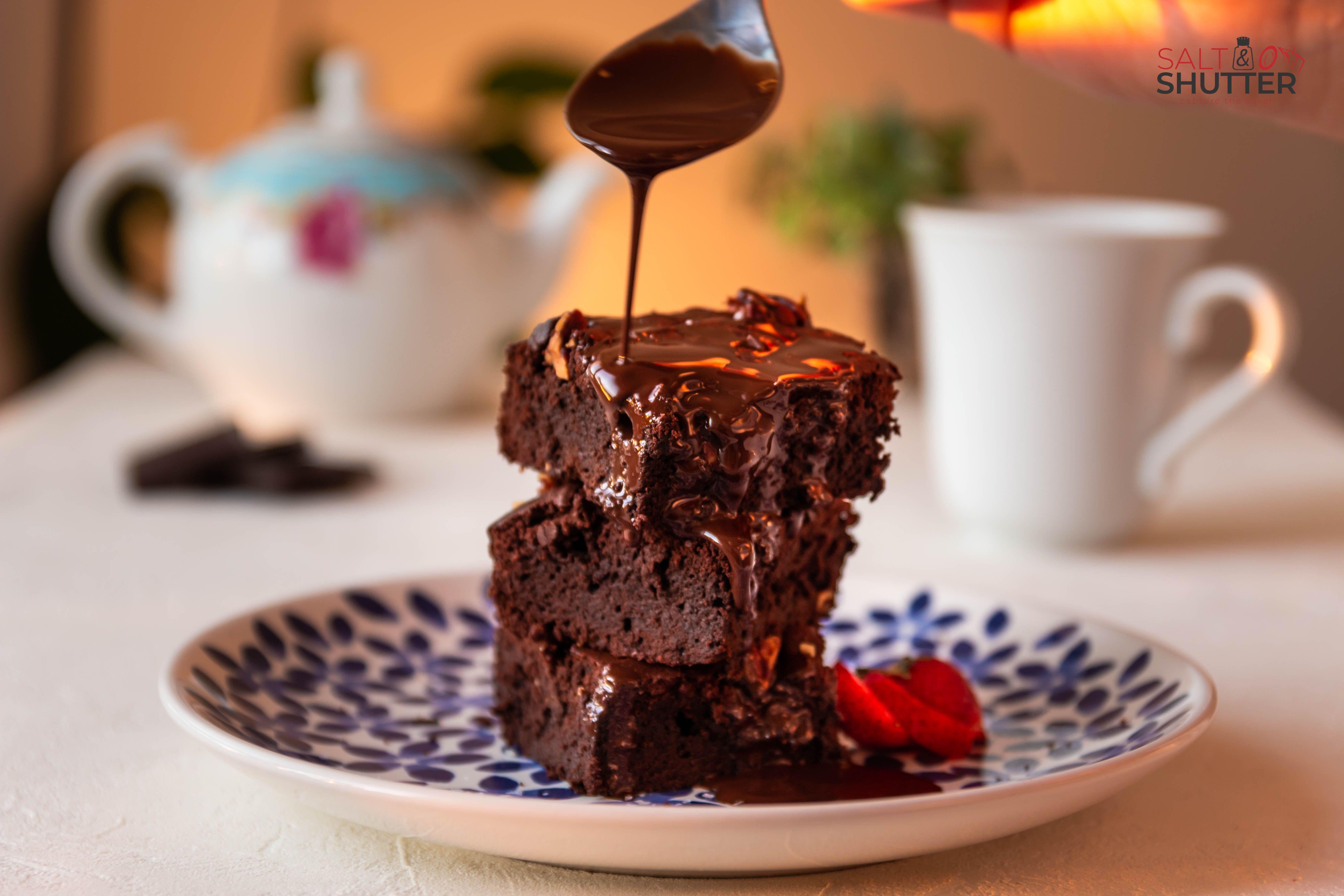 [OC] Tasty, quick, and easy brownie - Dining and Cooking
