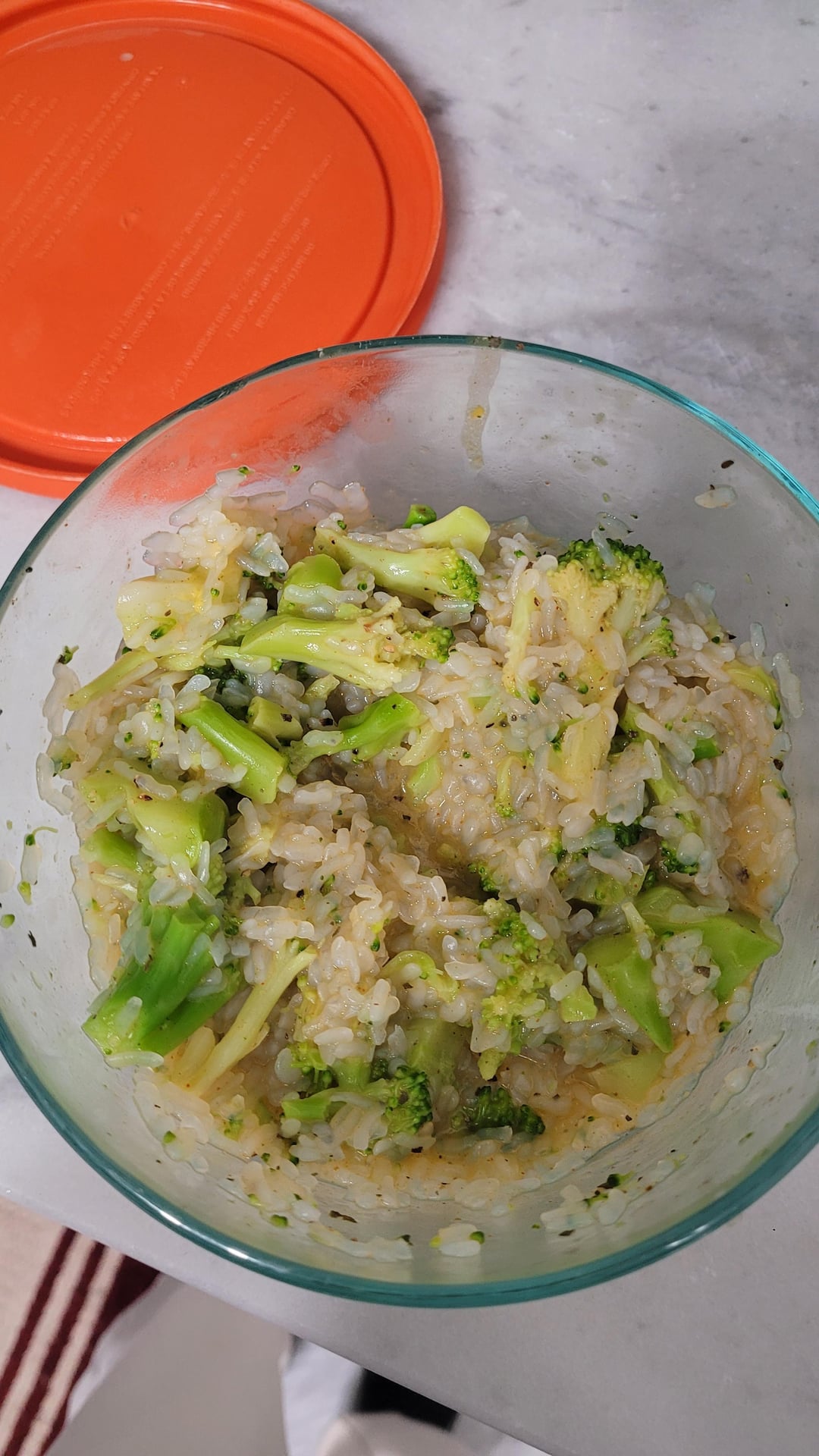 under 200 calorie Broccoli Cheese Rice (180 calories for 3 servings ...